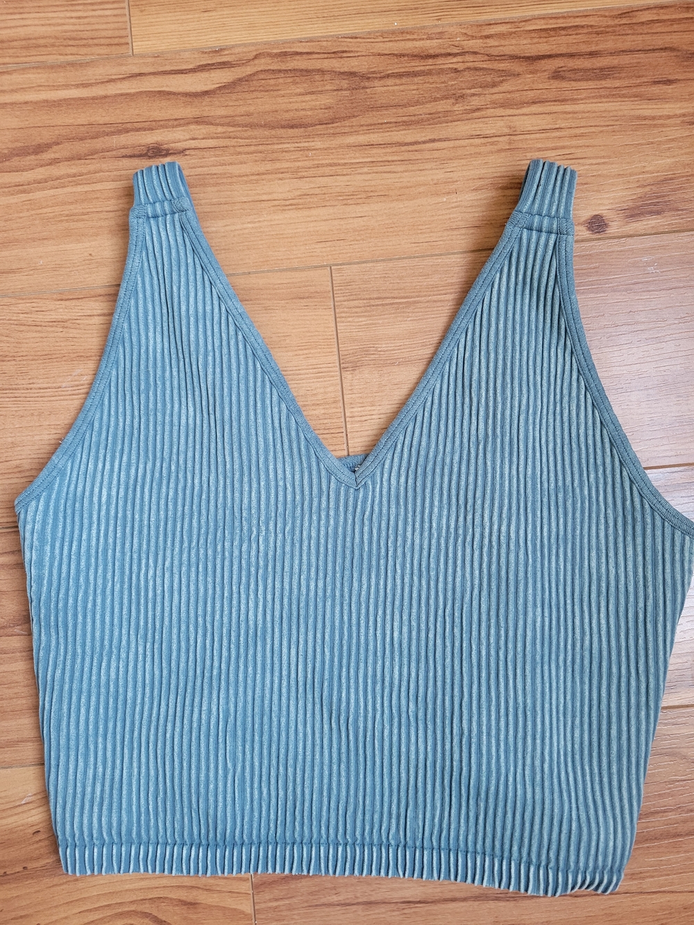90 Degree By Reflex Ribbed V-Neck Cropped Tank Top - Teal Blue